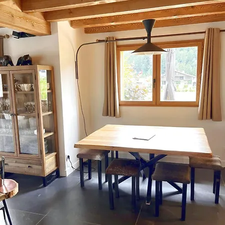 Chalet Individuel Situe Au Jaillet